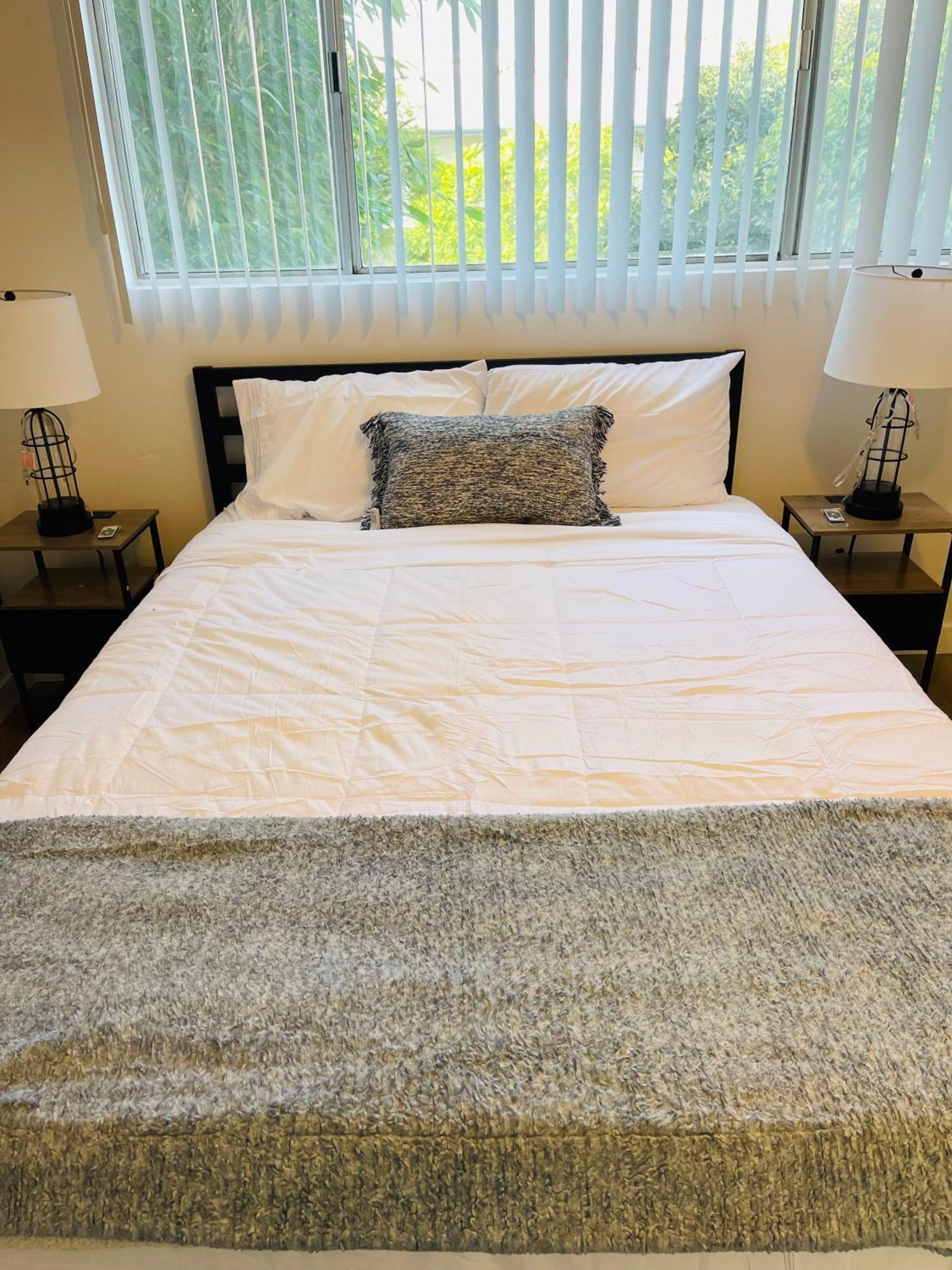 Apartamento Modern Spacious & Bright 2bedroom W Balcony In Prime West La